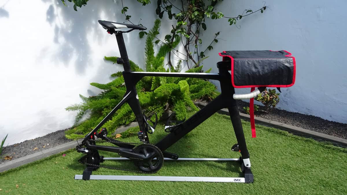Evoc road bike outlet stand