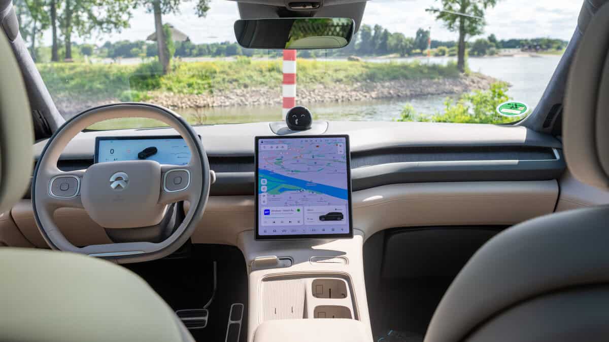 NIO EL8 Cockpit